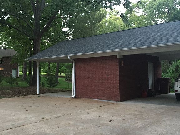 3rd image of 99 Wildwood Dr