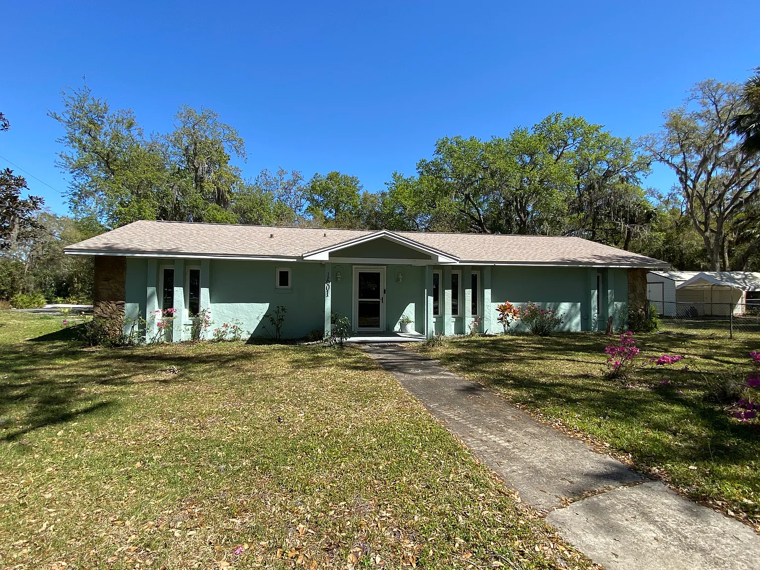 2 bed, 1400 sqft, $1,850 — Photo 1