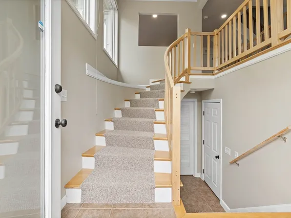 26 Governors Way #B, Milford, MA 01757