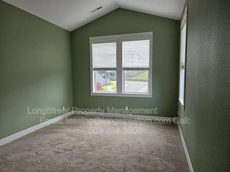 10225 SE Bristol Ln — Photo 18