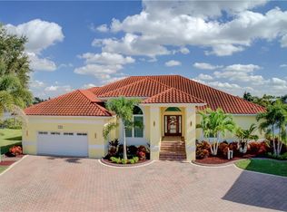 904 Allegro Ln, Apollo Beach, FL 33572