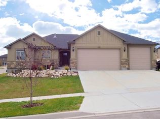 341 W Ruger Dr, Saratoga Springs, UT 84045