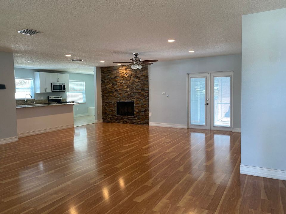 1st image of 8144 Banyan Blvd