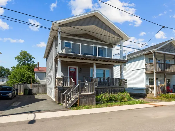 263 King St, Charlottetown, PE C1A 1C4