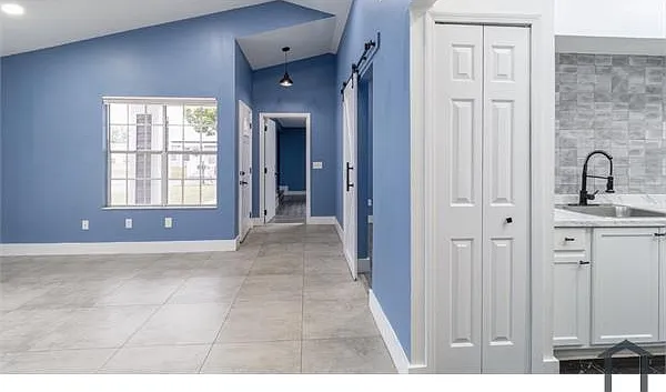 4 bed, 1500 sqft, $3,100 — Photo 4