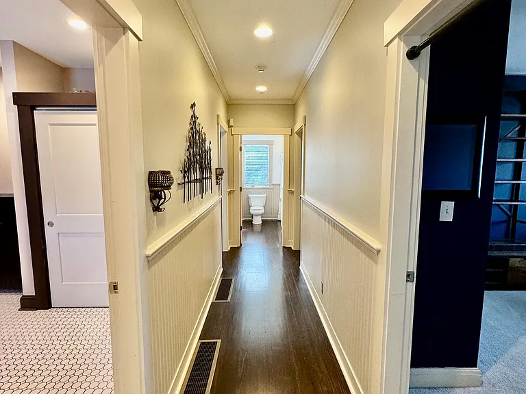 315 Bayview St — Photo 36
