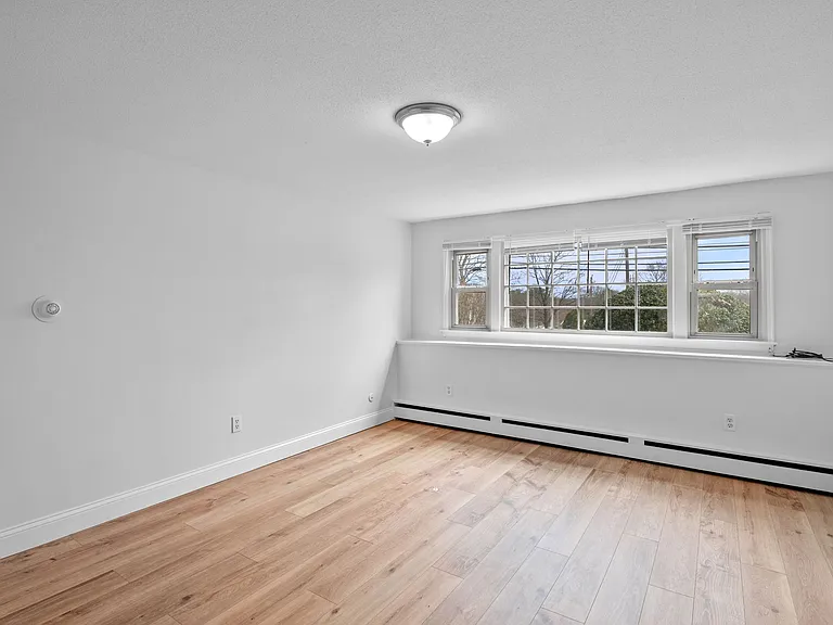 121 Cambridge Rd #B — Photo 5