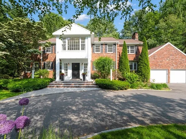 51 Canterbury Ln, Needham, MA 02492