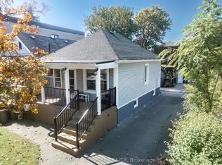 26 16th St, Toronto, ON M8V 3J8