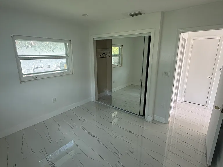 3294 SW 44th St #1 — Photo 4