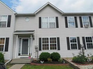 957 Ramblewood Ln, Freemansburg, PA 18017