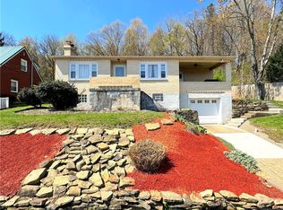 1005 Zimmerman St, Jeannette, PA 15644