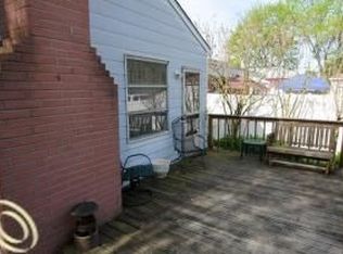 31538 Conway Dr, Westland, MI 48185