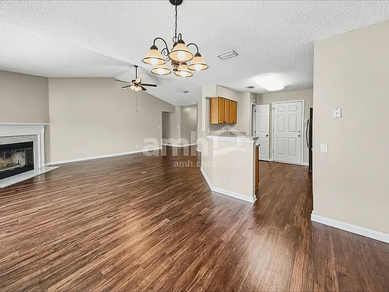 12612 N Ashglen Dr — Photo 5