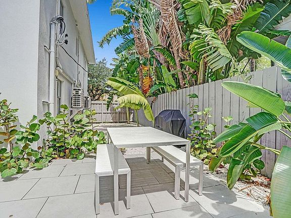 4th image of 625 NE 13th Ave #3