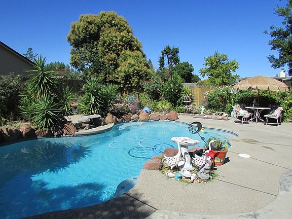 2nd image of 8340 Turnbury Dr