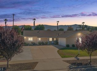 964 W Rancho Rd, Corona, CA 92882