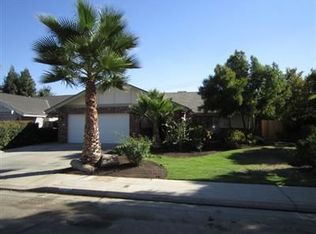 1630 Gibson Ave, Clovis, CA 93611