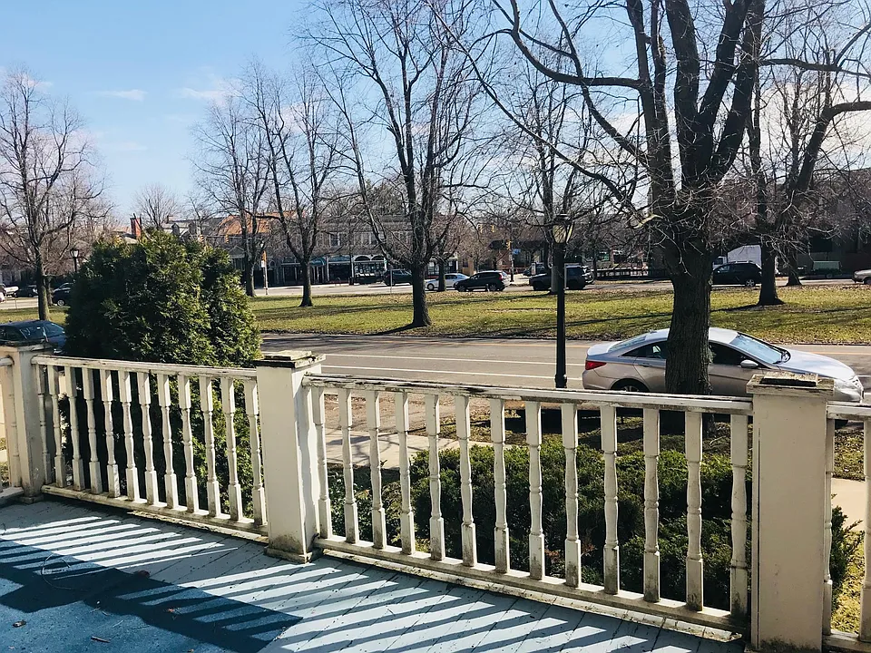 126 Bidwell Pkwy #1