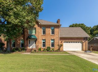 2406 Auburn Dr SW, Decatur, AL 35603