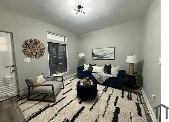 5340 Maple Ave — Photo 2