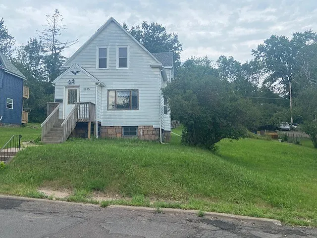 3 bed, 2.0 bath, 1568 sqft, $1,800 — Photo 1