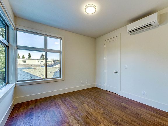 4th image of 430 7th Ave