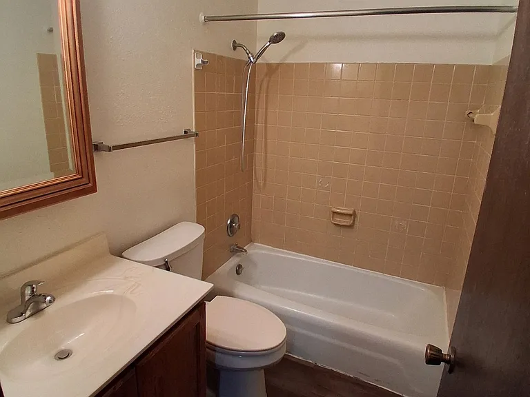 375 Clark St #5 — Photo 14