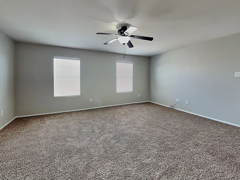 8453 Shallow Creek Dr — Photo 10