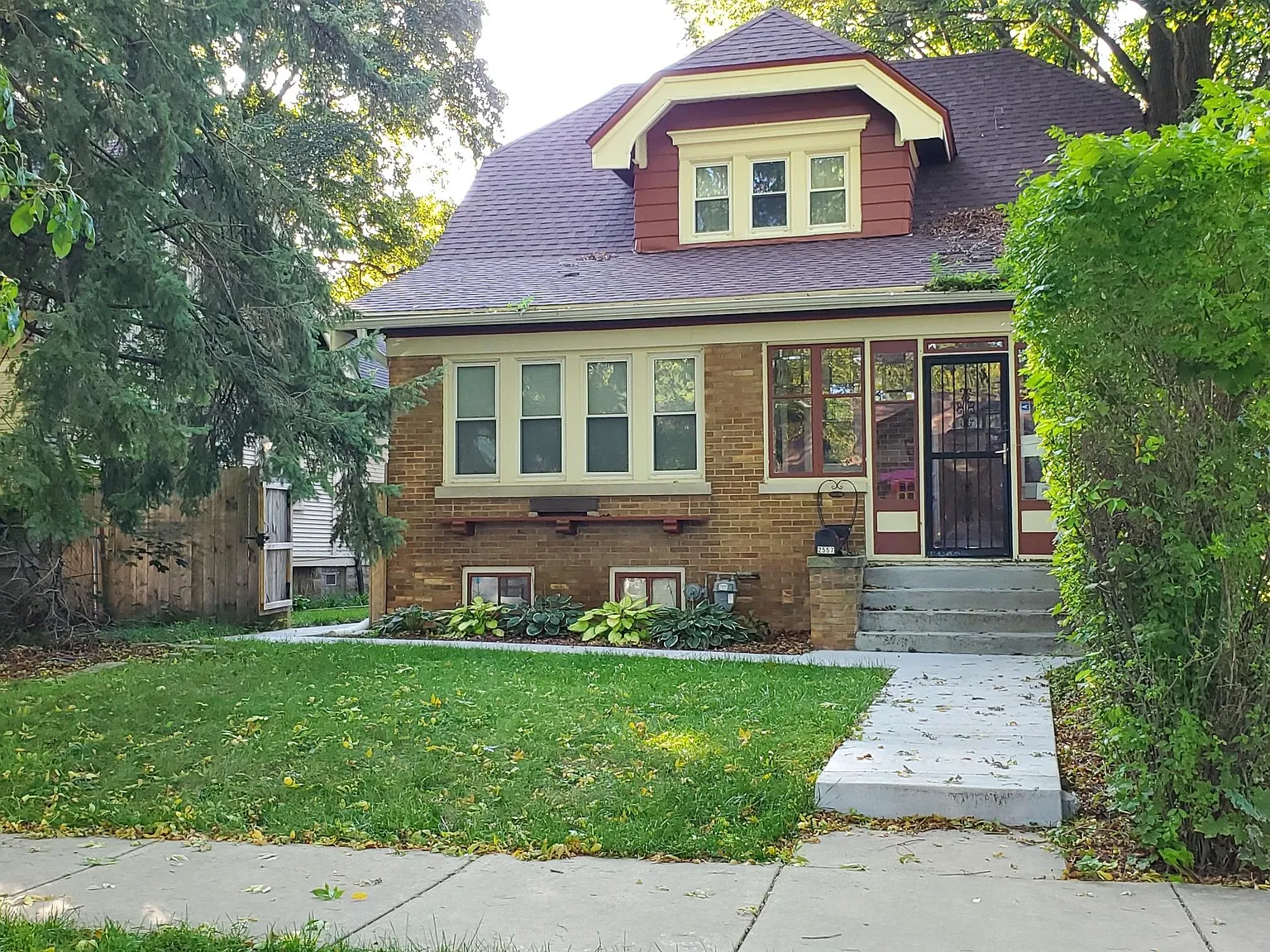 2557 N 48th St photo 1