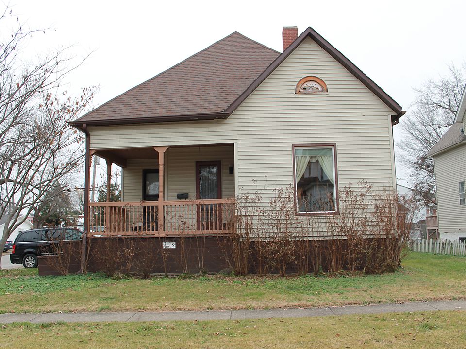1st image of 31 W Walnut St