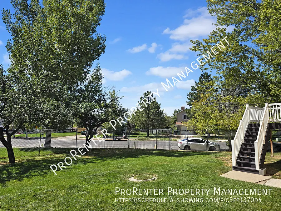 Updated 4 Bed, 2 Bath Clearfield Home — Photo 3
