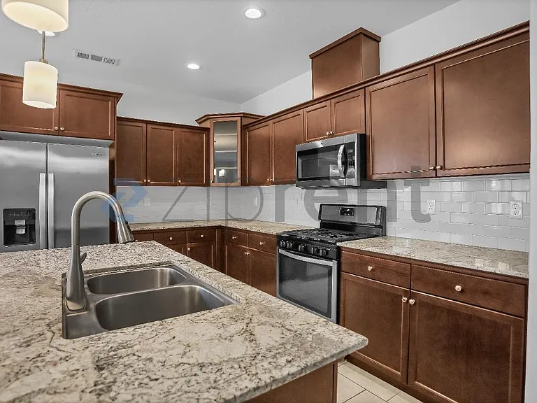 6314 W Donner Ave — Photo 9