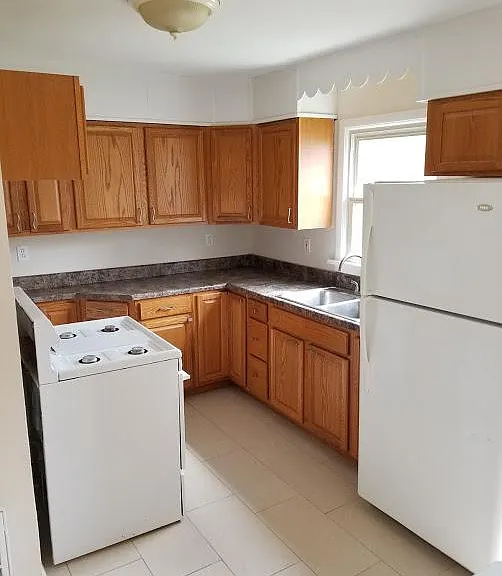 616 Garfield Ave — Photo 4