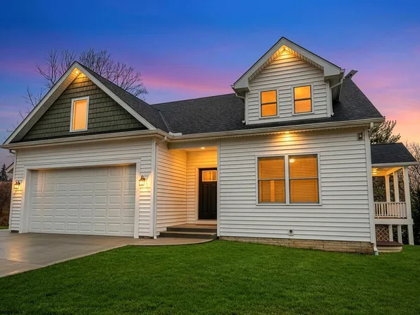 83 Warm Hollow Rd, Morgantown, WV 26508