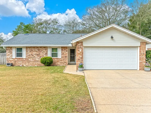 706 Clark Dr NW, Fort Walton Beach, FL 32547