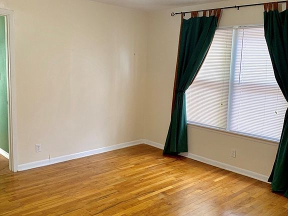 4th image of 504 Bluebonnet Dr