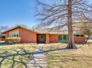1821 Comanche Trl, Enid, OK 73703