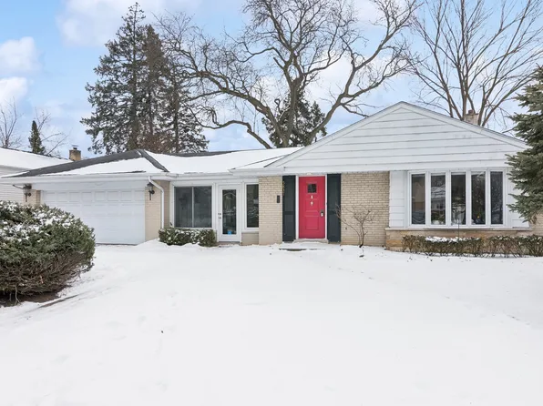 5837 Capri Ln, Morton Grove, IL 60053