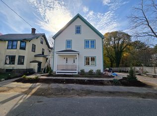 90 School St #B, Manchester, MA 01944