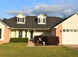 5219 Dew Trl, Bauxite, AR 72011