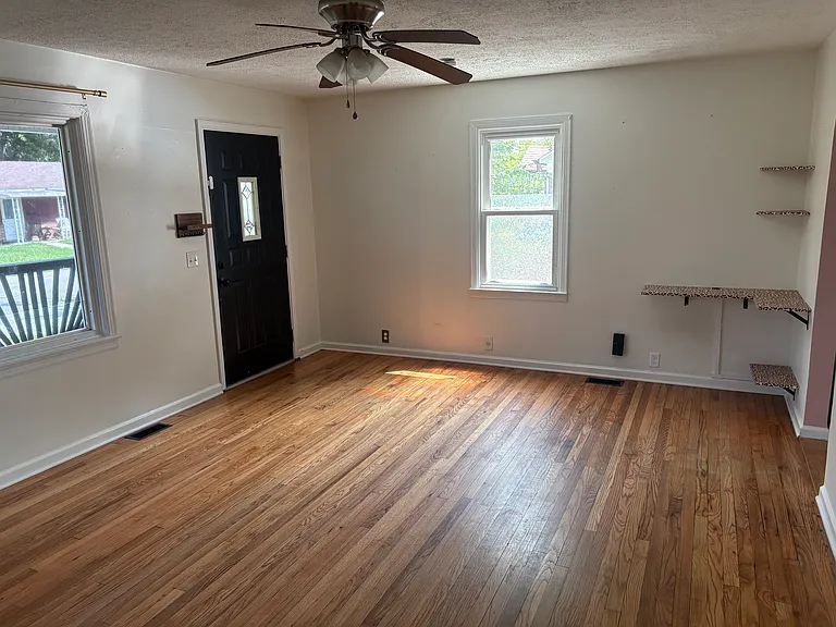 163 Highland Ave — Photo 7