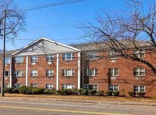 270 Main St APT 34, North Reading, MA 01864