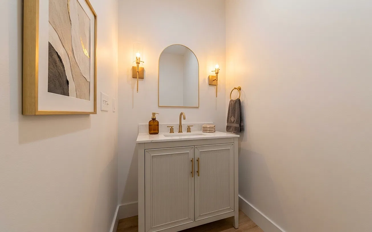 3 bed, 2.5 bath, 2222 sqft, $3,200 — Photo 4