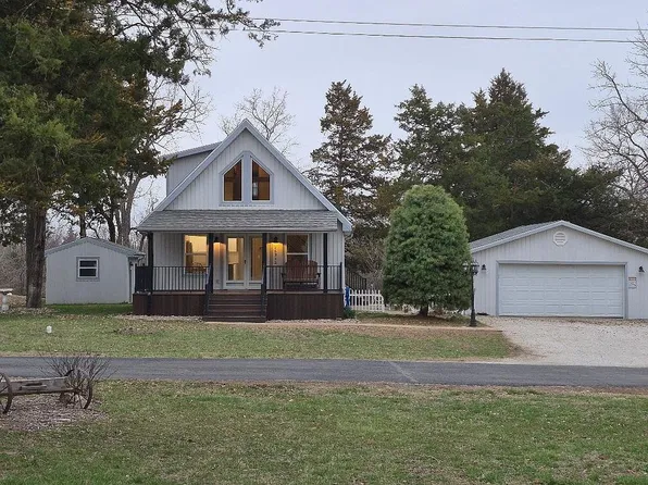26912 Sweetberry Dr, Warsaw, MO 65355