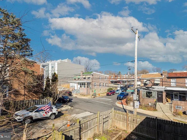 296 Greenough St #2 — Photo 22
