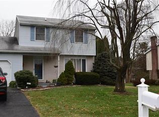 3620 Lenaire Rd, Bethlehem, PA 18020
