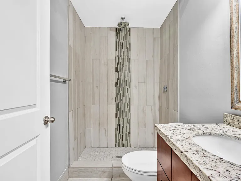 3417 NW 44th St #101 — Photo 30