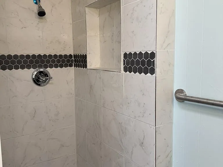606 McKinney Ave — Photo 12