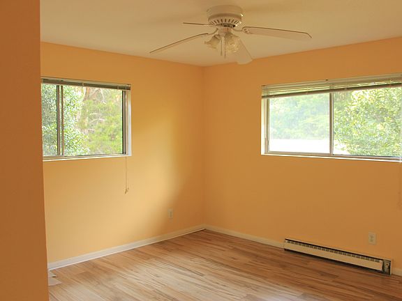 5th image of 1 Shepherd Ln #D-5
